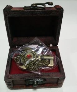 NewCosplay The Legend Of Zelda Boss Key Necklace Pendant Cosplay Accessories