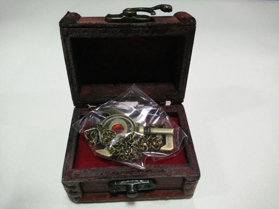 NewCosplay The Legend Of Zelda Boss Key Necklace Pendant Cosplay Accessories 3 NewCosplay The Legend Of Zelda Boss Key Necklace Pendant Cosplay Accessories