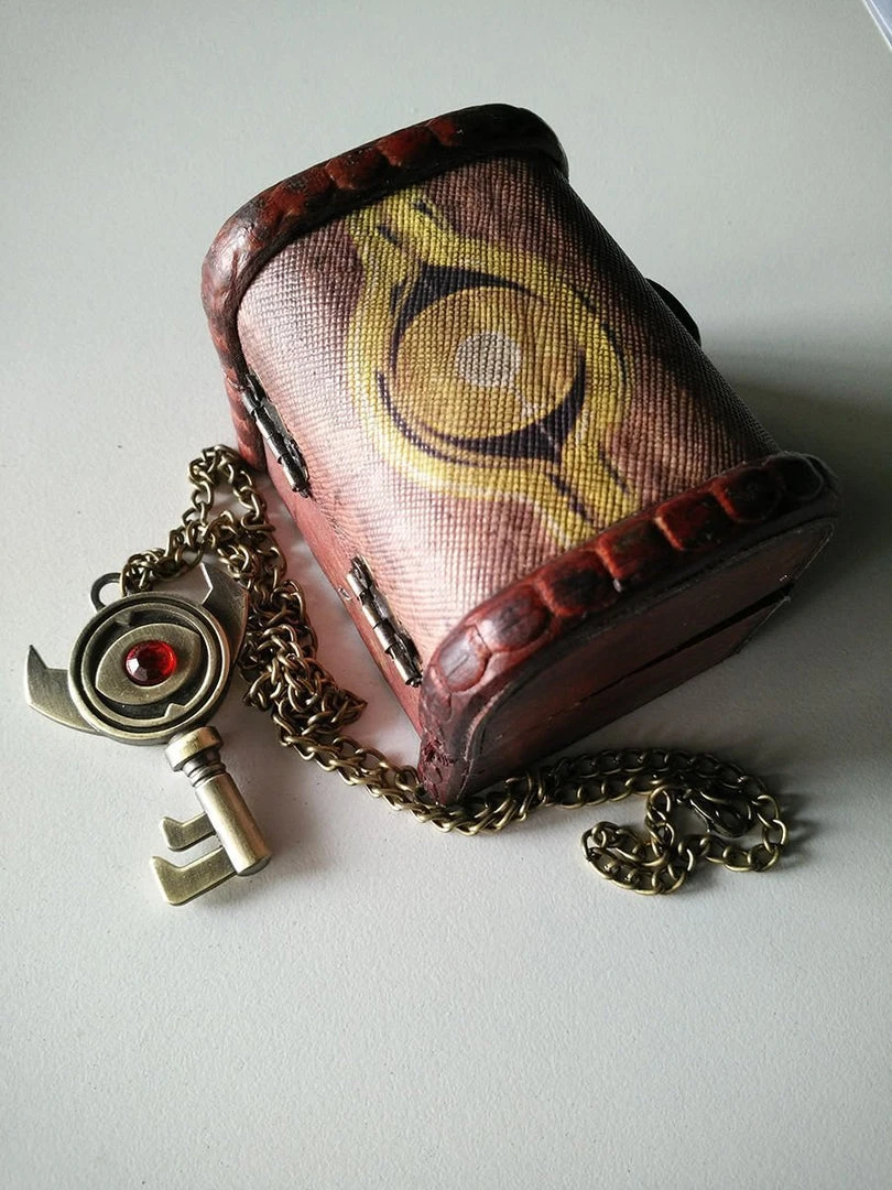 NewCosplay The Legend Of Zelda Boss Key Necklace Pendant Cosplay Accessories 6 NewCosplay The Legend Of Zelda Boss Key Necklace Pendant Cosplay Accessories