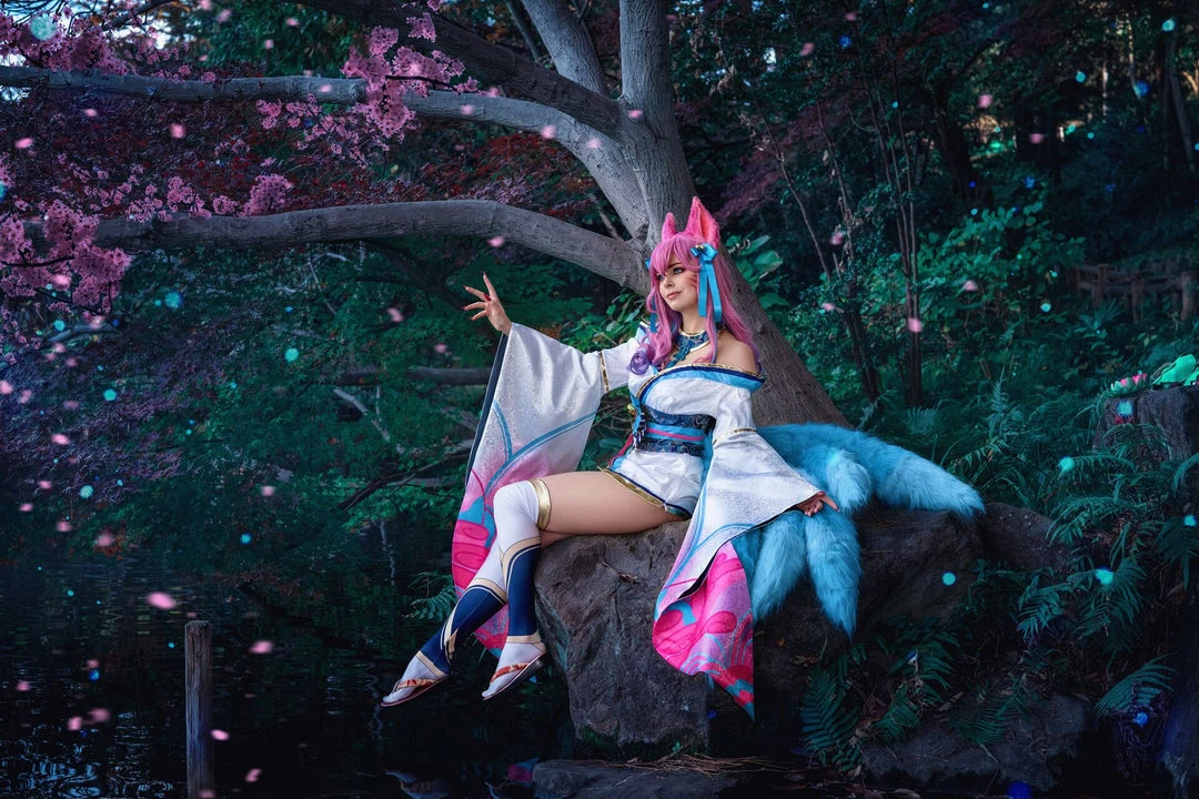 NewCosplay New Arrivals League Of Legends LOL Fox Ahri The Nine-Tailed Fox Women Kimono Dress Outfit Halloween Carnival Suit Cosplay Costume 17 NewCosplay New Arrivals League Of Legends LOL Fox Ahri The Nine-Tailed Fox Women Kimono Dress Outfit Halloween Carnival Suit Cosplay Costume